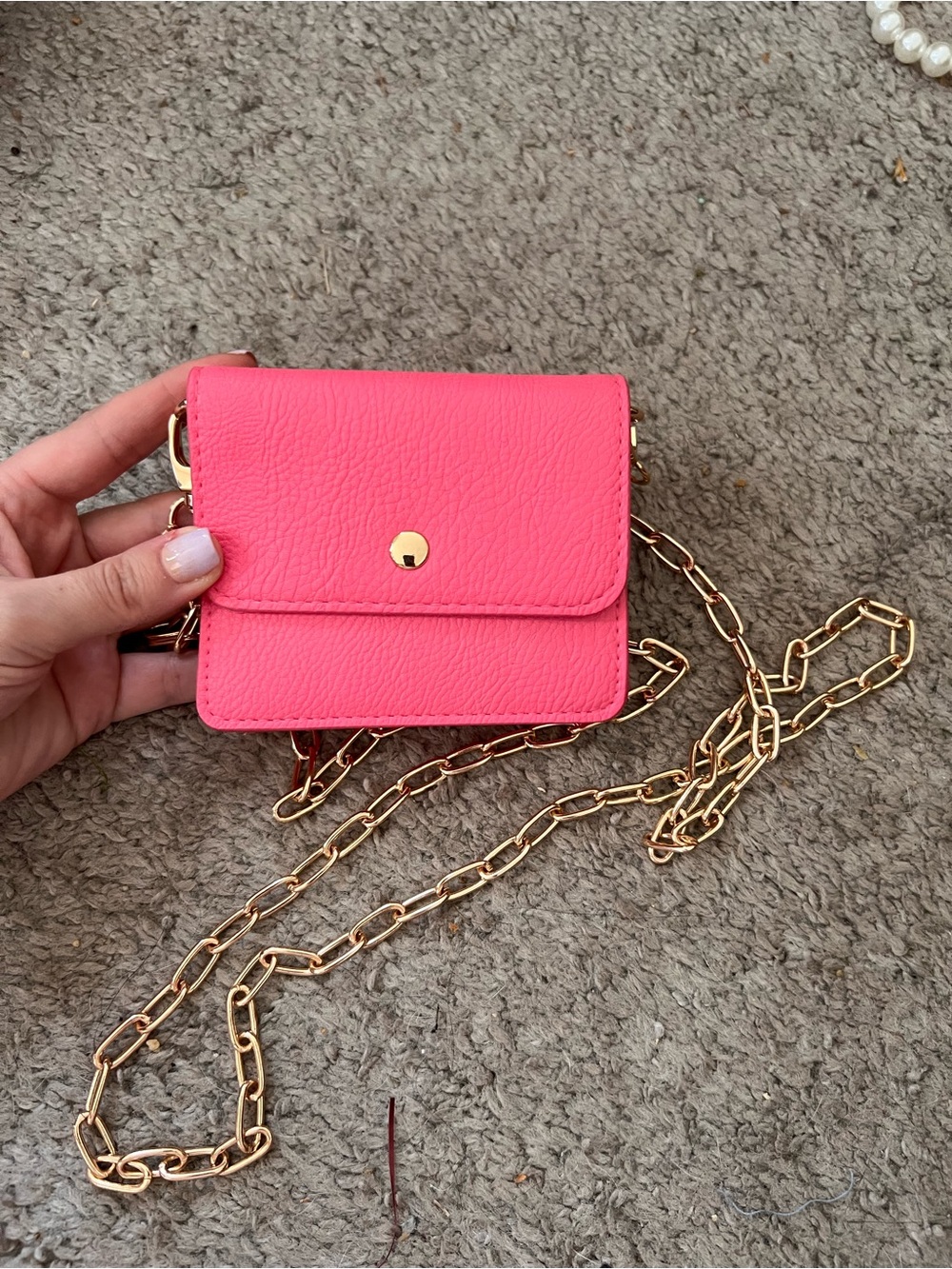Universal Thread Hot Pink Crossbody Wallet with Gold Chain